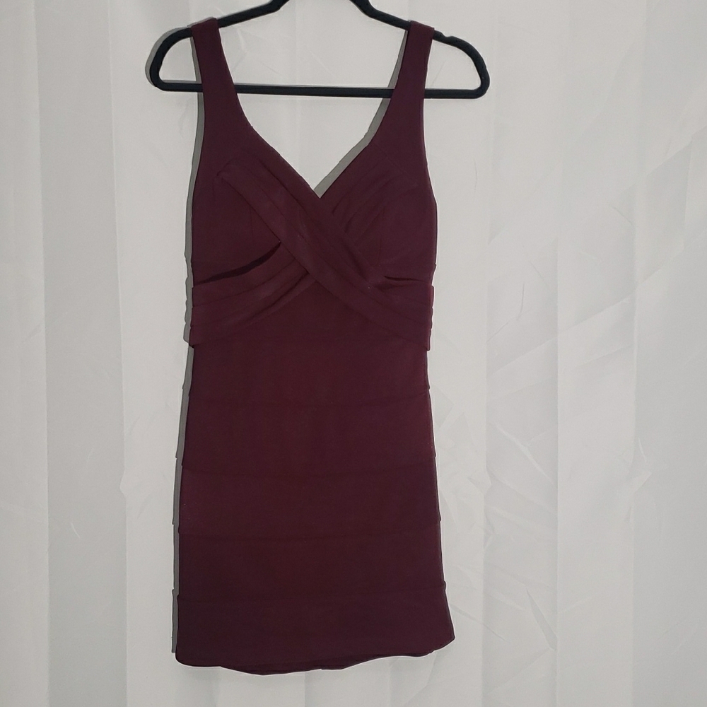 Elegant Burgundy bodycon cocktail party mini dress size juniors large.